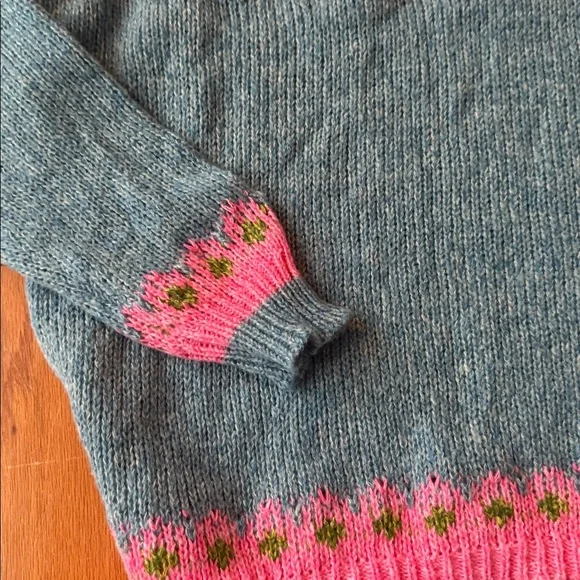 Retro Pink Fair Isle Sweater
English Countryside Sweater
Cottagecore Sweater - Picture 5 of 9
